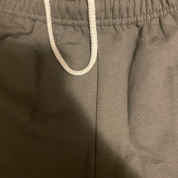 Sweatpants - Picture 2 of 4